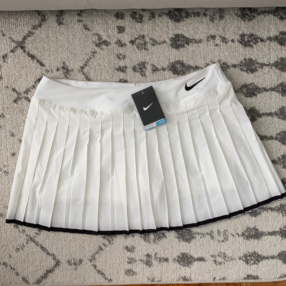 BNWT Nike Athletic Skort